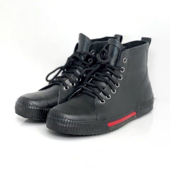 Black Rubber High Top Rain Boots, 6.5 😎 - Picture 3 of 7
